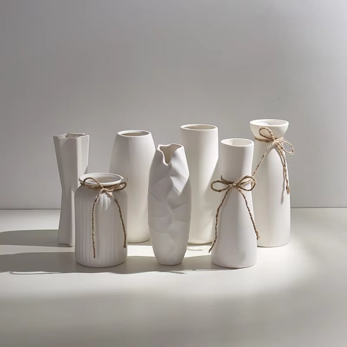 Minimalist Ceramic Flower Vase Room White Flower Ware Office Desktop Decorations Jar Ikebana Flowers Vase Nordic Vase Vase